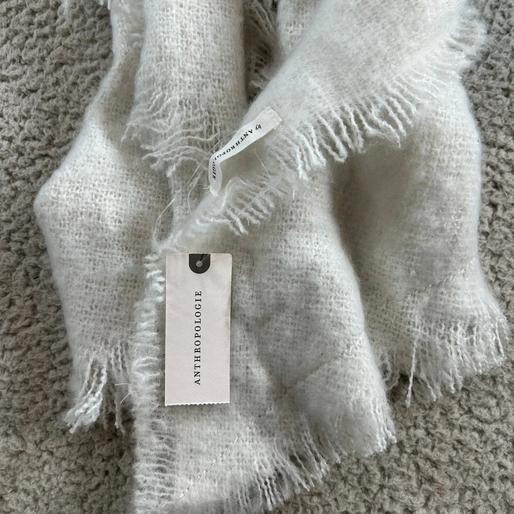 Anthropologie Grey Gris Soft Frayed Eyelash Fringe Blanket Scarf NWT 58530296